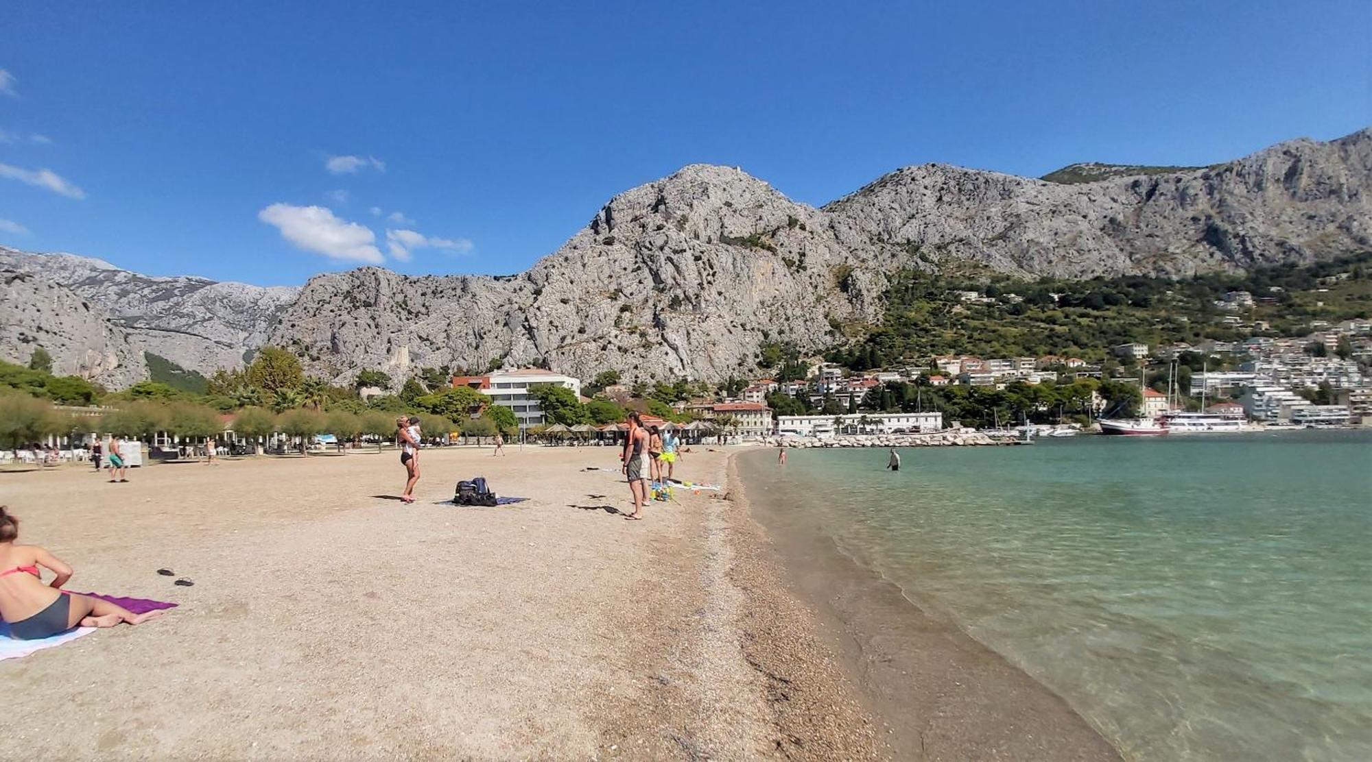Apartment Punta Omis Luaran gambar
